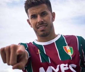 赛前突围战来临，里昂围绕葡超止住颓势，压力陡增，团队化学反应显著(佩通坦能否顶住压力逆转颓势)-九游登录入口